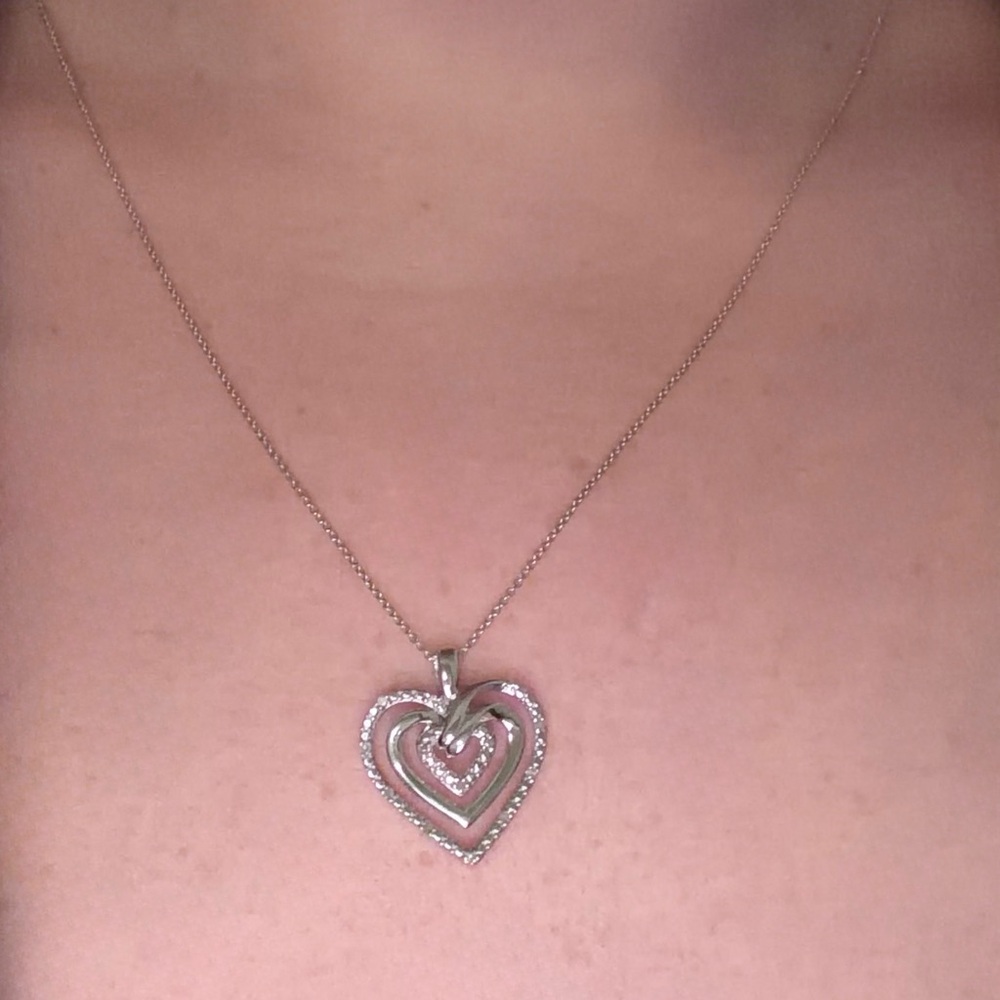 Elegant Silver Heart Pendant Necklace